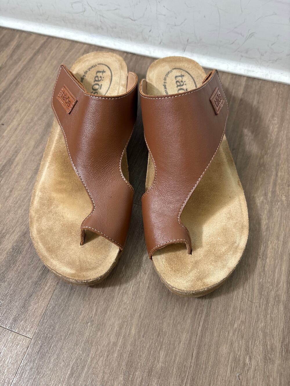 Taos Brown Cork Sole Slides Sz 8.5